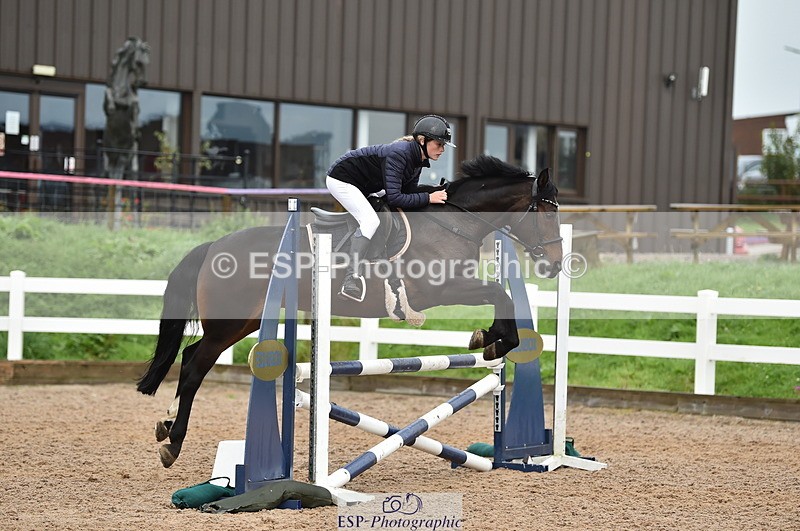 220829A-172510-00428 - 80cm Classes 5a 5b & 6