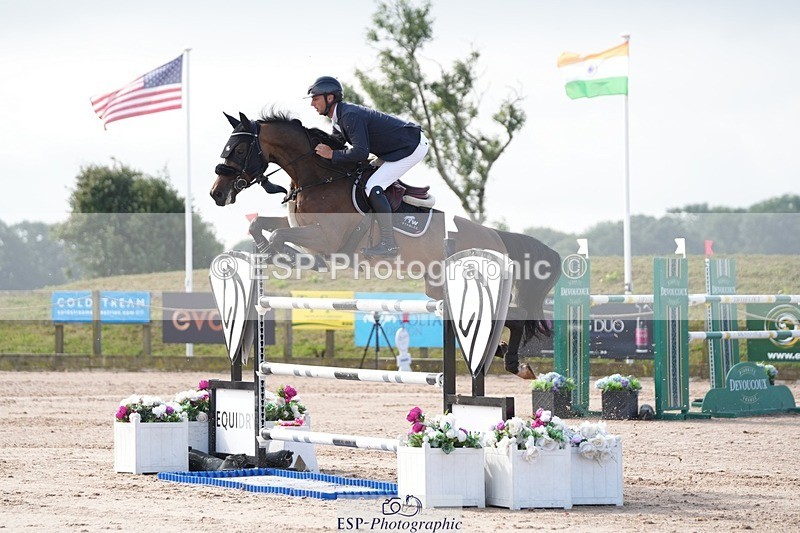 250718-094123-09470 - Cls 2, 3 Star Small Tour Start til Break