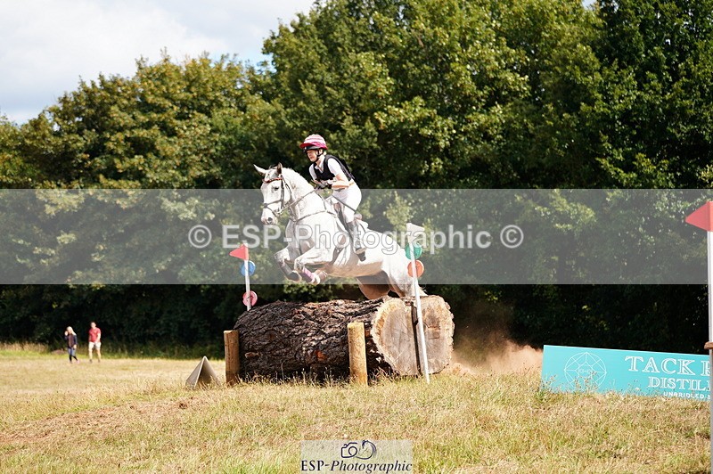 250802A-154716-07392 - G-308-Alice.Sandiford-OMALLEYS.GALWAY.GIRL