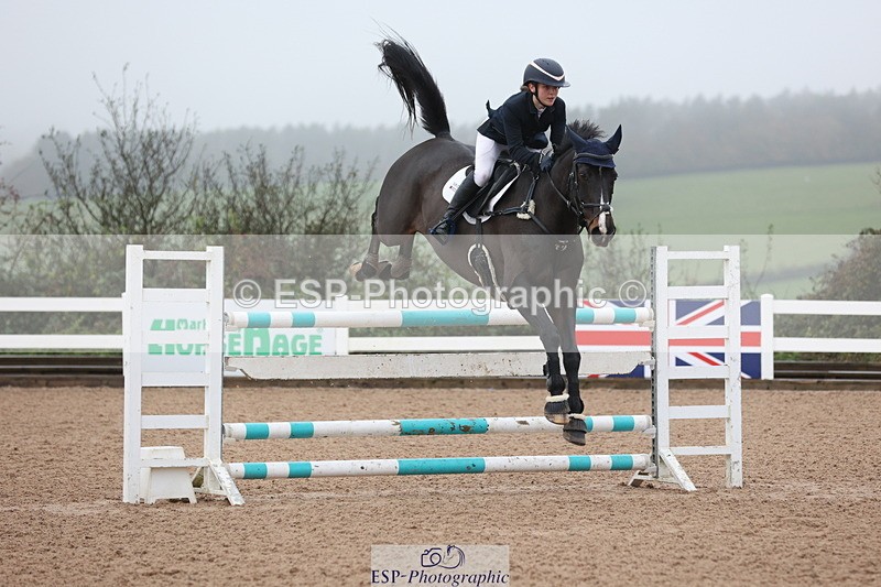 231112A-132308-04433 - Cls 20 Newcomers & 1.10m Open