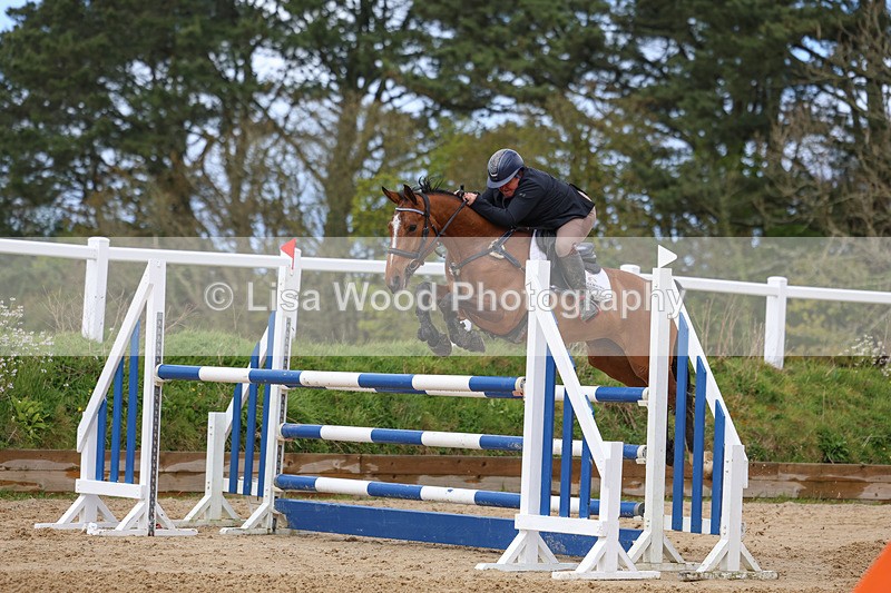 3E7A1613 - Class 7: Senior Newcomers/1.10m open
