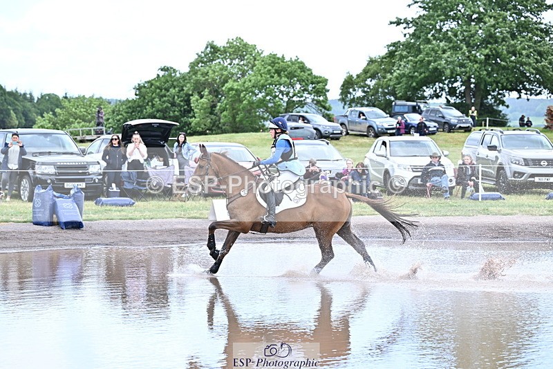 250525A-121252-15952 - D-402-Isabelle.Cook-CYMOON.F.Z