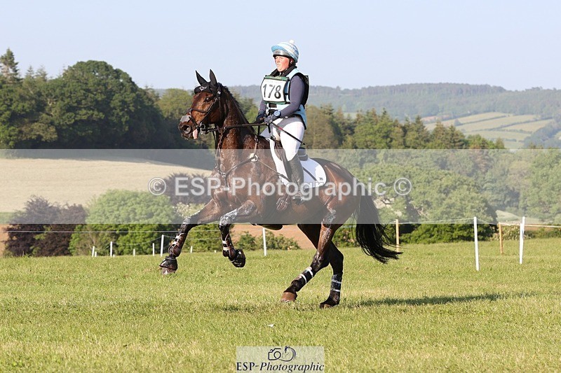 230527-182119-14641 - 178-RIDIRE_DORCHA-Lucy_Stimson-XC