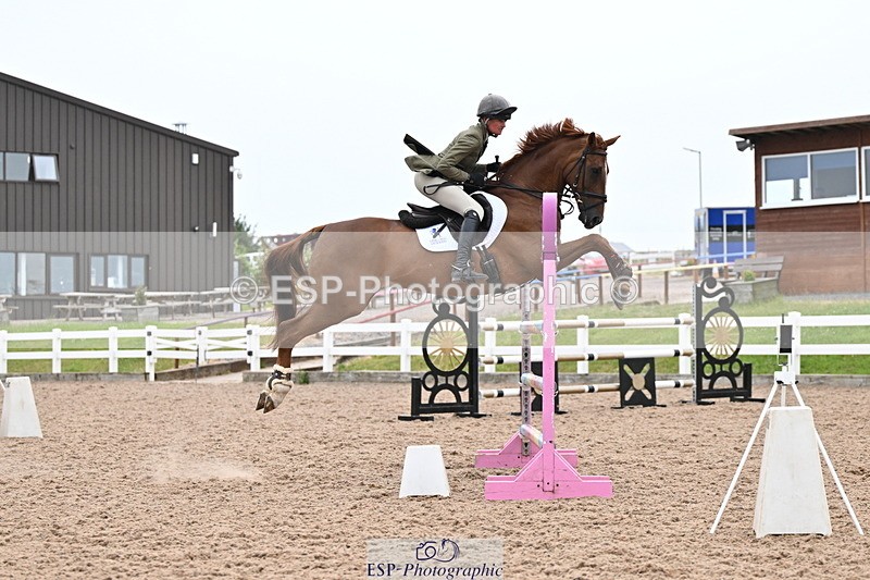 240703A-132304-00468 - Cls 05 Snr Fox & 1.20 Open