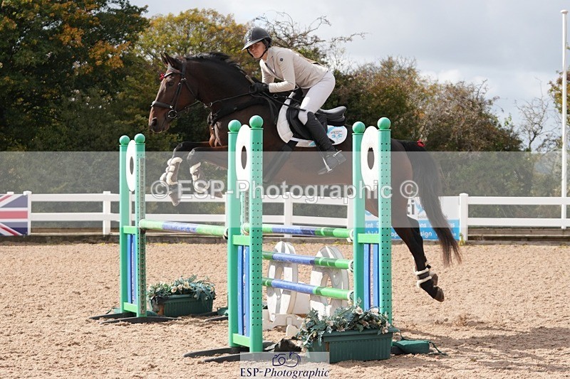 251005-132549-03526 - Cls 27 1.05m Amateur Qualifier