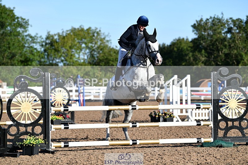 240913A-085630-02811 - Cls 20 Snr British Novice and 90cm Open