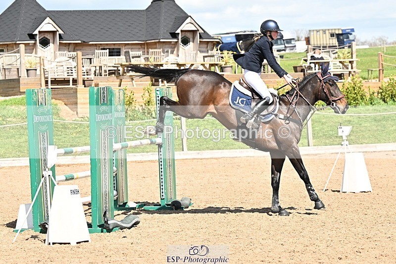 250416-132154-01038 - Cls 4 Newcomers and 1.10m