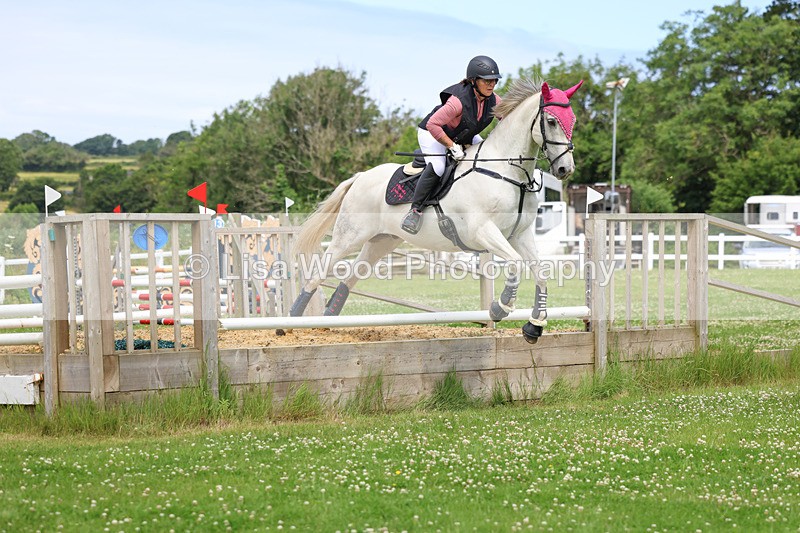 3E7A3520 - Class 6: Hawkins Motors Senior 1.00m Derby