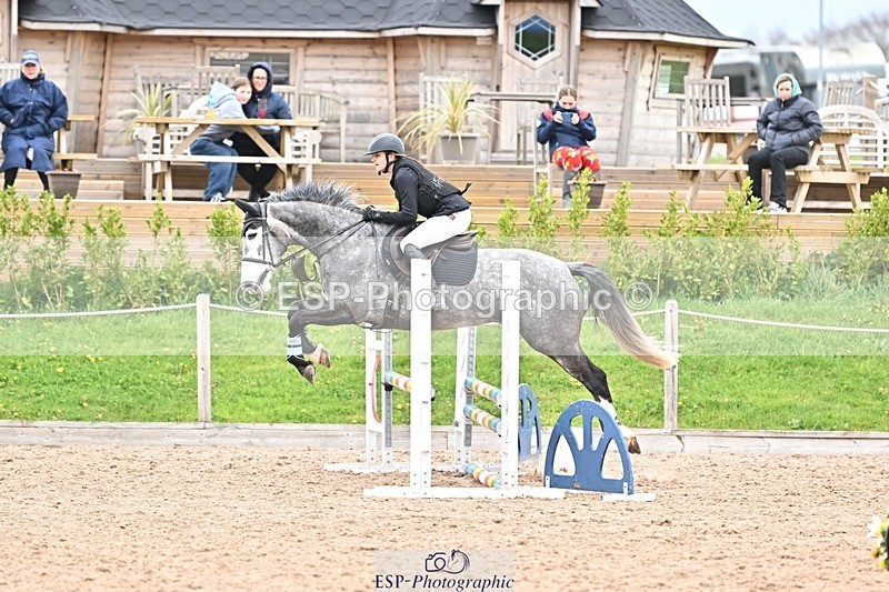 250414-102852-00102 - 80cm Round 1