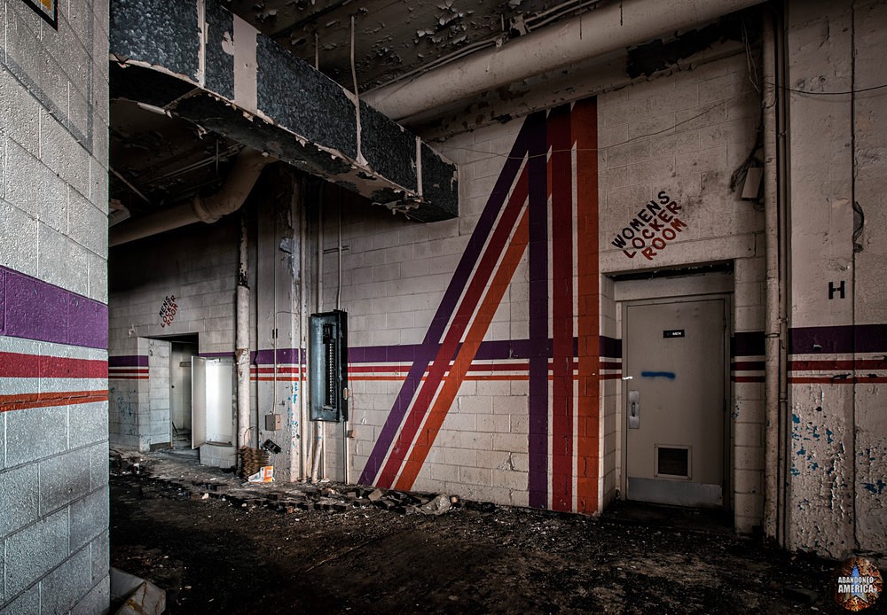 Abandoned Hudson Plant (Detroit, MI) | Locker Room Entrance - ABANDONED PLACES