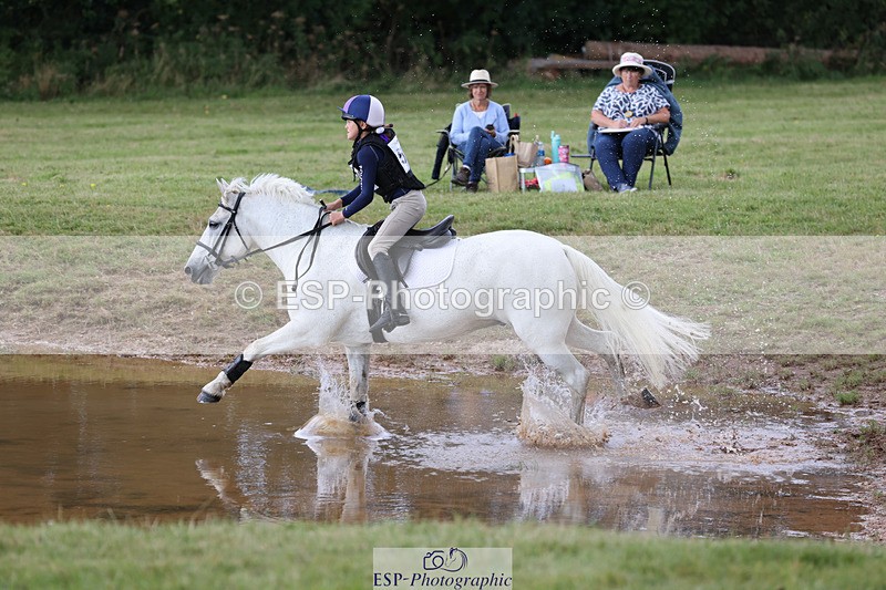 240825X-102926-31602 - 70cm XC 10.00 to 11.00