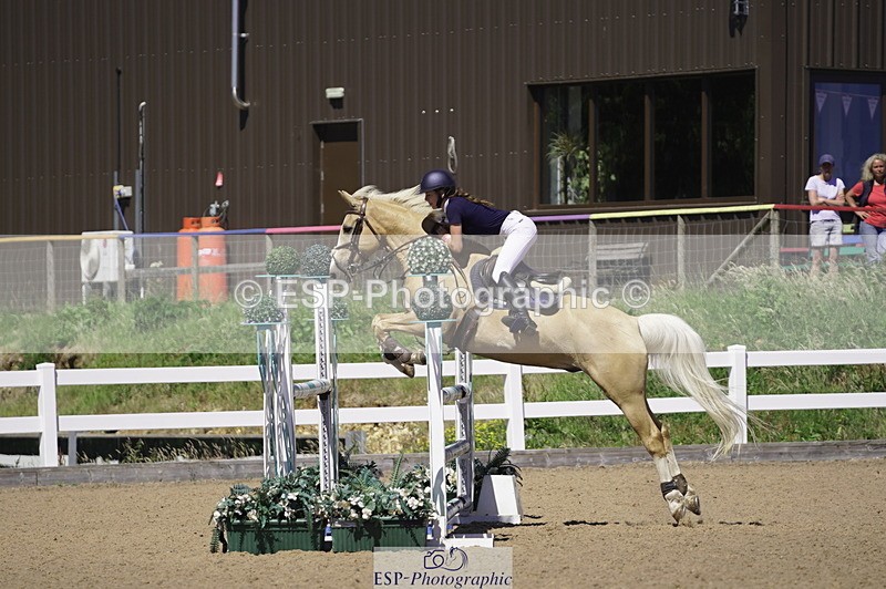 230624A-152212-02207 - Cls 26 Pony Foxhunter & 1.10m Open