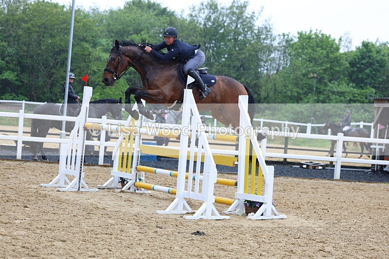 3E7A7497 - Class 8: Senior Foxhunter/1.20 open