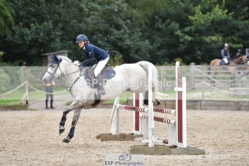 240802-114028-02773 - 90cm Round 1