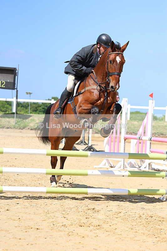 3E7A9490 - Class 8: Senior 80cm