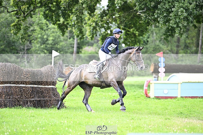 240804-170901-18845 - 714-Dani_Evans-ISABELLE_ROSE_BUD