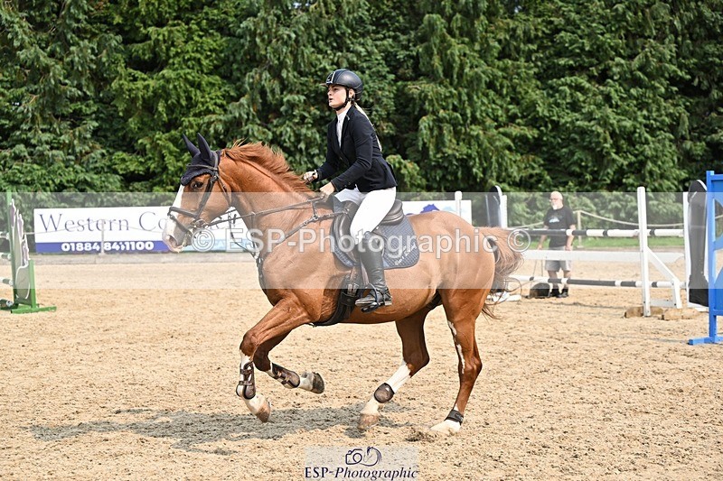 240818-151345-05131 - Cls 12A Snr Foxhunter & 1.20m Open