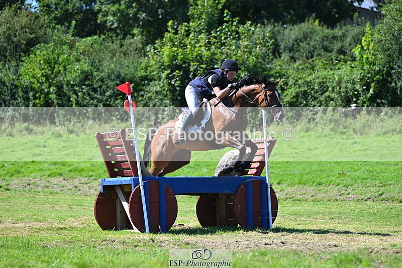 240811A-151618-05726 - 221-