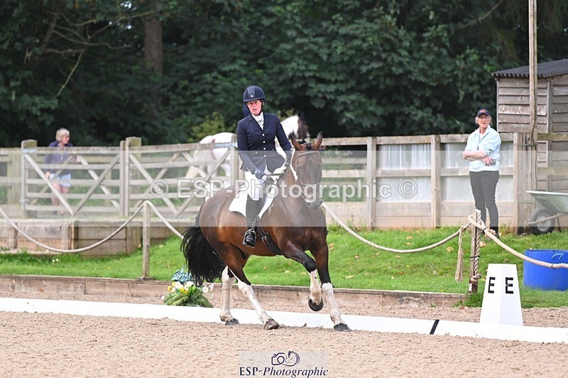 240809-102725-00195 - 112-Caroline.Hutchens-Clogorrow's.Socky