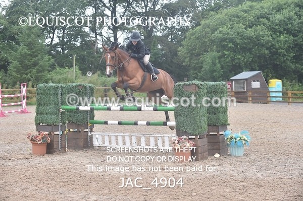 JAC_4904 - CLASS 16 SUN Senior Newcomers/ 1.10m Open