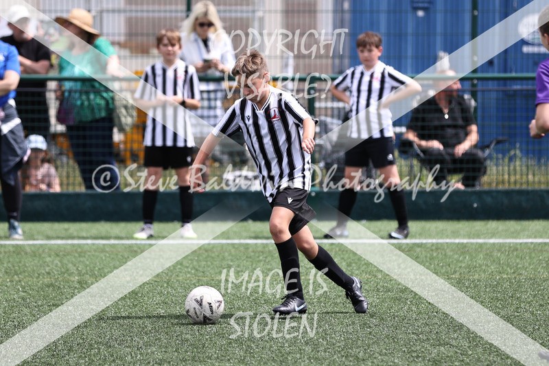 1DX32178 - Sun 14th U12 Boys