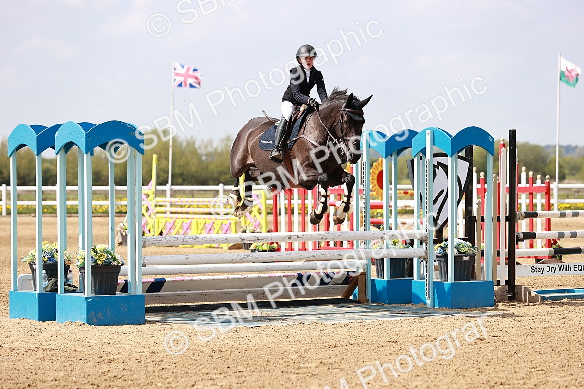  - Class 24 - Senior Newcomers - 1.10m