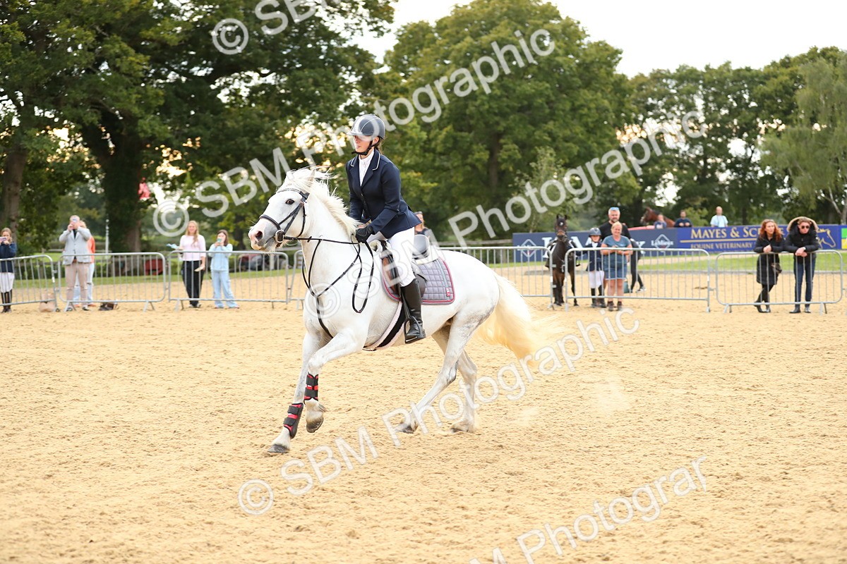 SBM_76249 - J19 - Junior 90cm Supreme Championship
