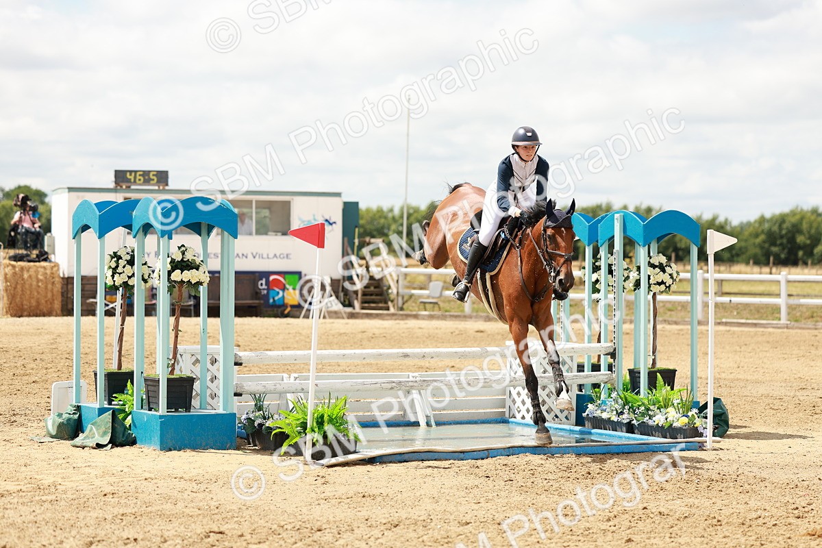 SBM_018494 - Class 21 - Senior Newcomers Championship 2d Rd
