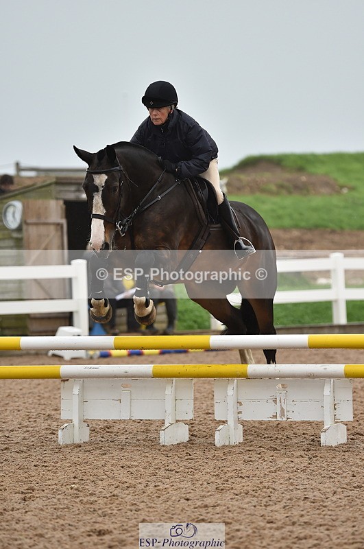 220829A-165644-00327 - 80cm Classes 5a 5b & 6