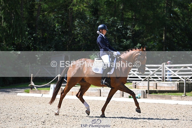 230811-115229-01098 - Cls 4 Adv Medium Silver