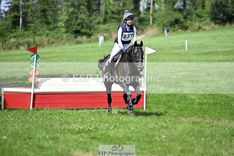 240803-153226-08544 - 237-Tabitha_Stephenson-GRANDPAS_GIFT