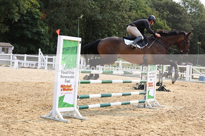 3E7A2588 - Class 8: Senior Newcomers/1.10m open