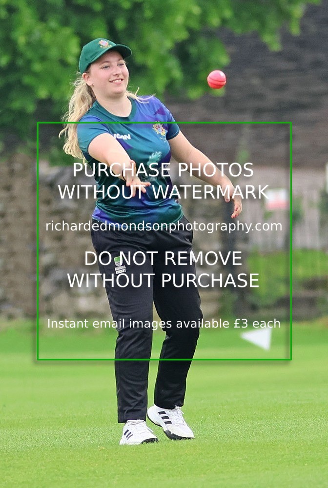 533A5297 - Kendal Cricket Women & Girls vs Carnforth Cricket Women & Girls (28/5/26)