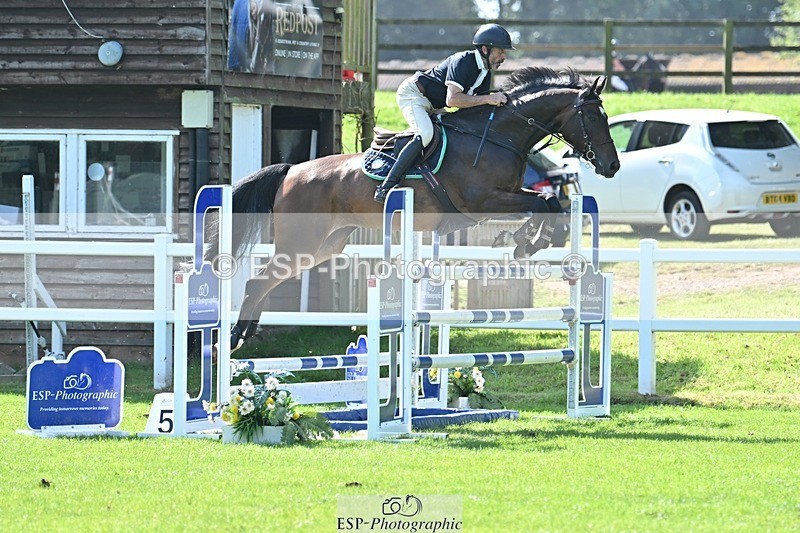 230909-115622-05334 - Cls 11 Snr Foxhunter & 1.20m Open