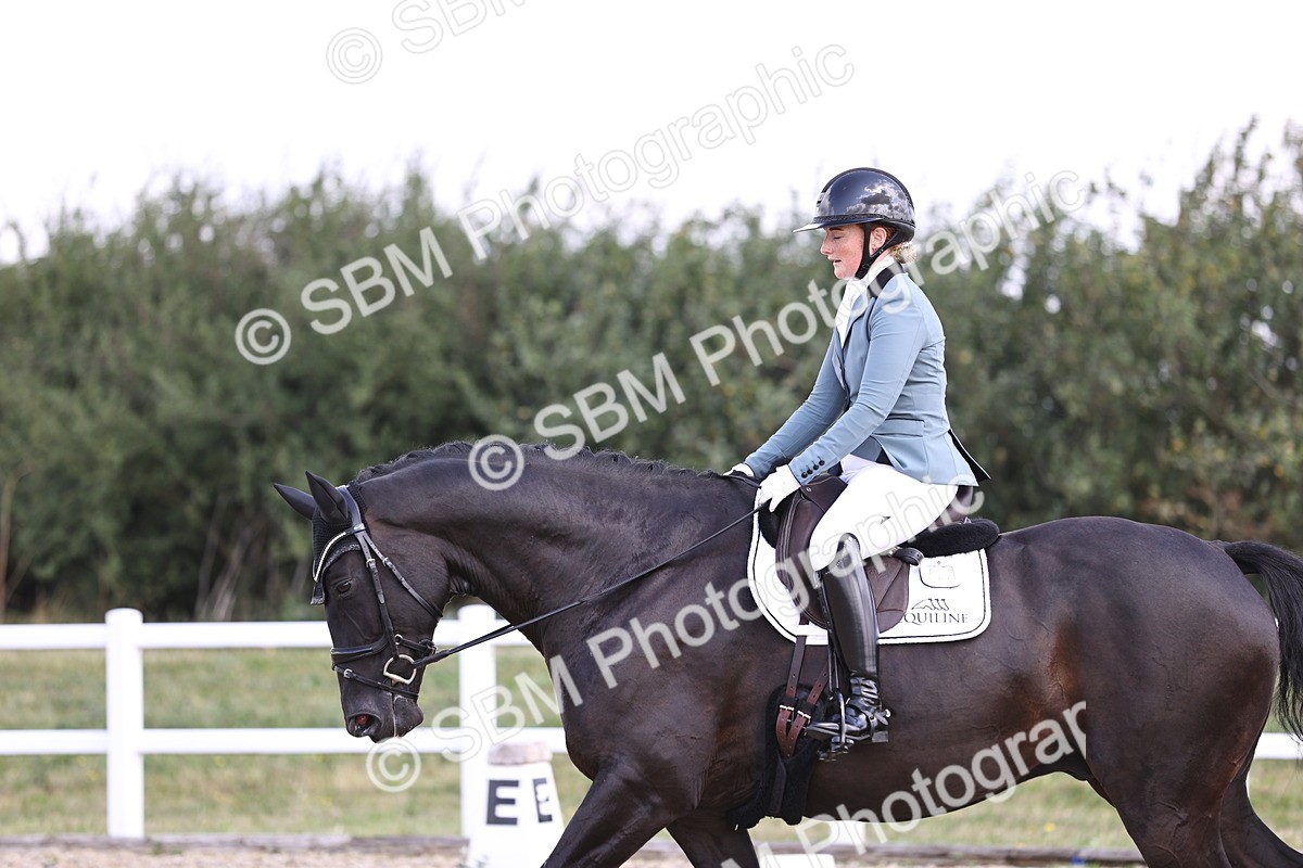 SBM_016075 - Class 14 - Novice 23 - 10.29-11.32