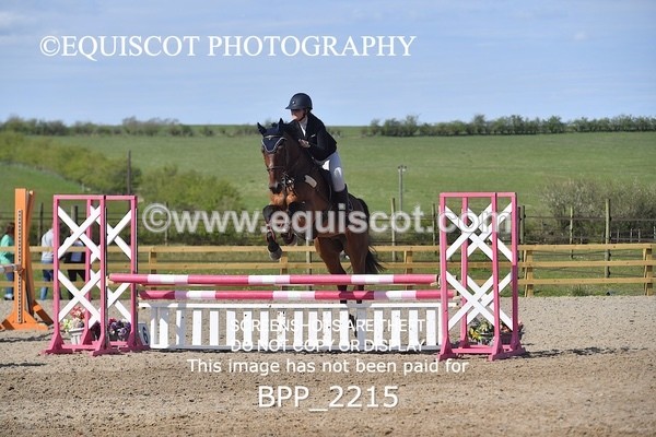 BPP_2215 - CLASS 22 SUN Senior BritiNovice/ 90cm Open