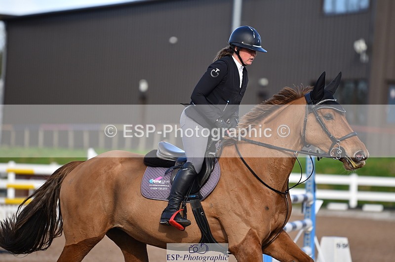 231101A-125940-00311 - Cls 5 Foxhunter & 1.20m Open