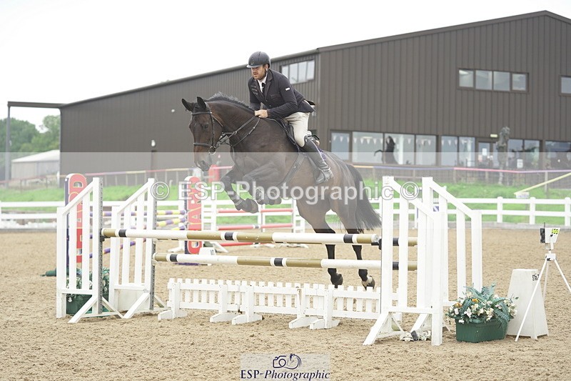 230810A-145100-02710 - Cls 5 1.10m Amateur Quali & Open