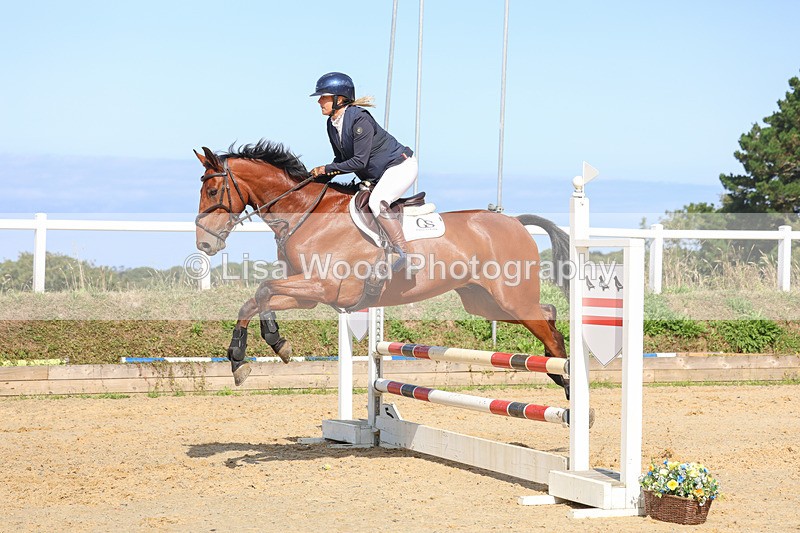 3E7A0562 - Class 4: Senior British Novice/90cm open