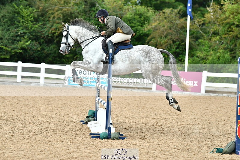 230813A-111052-11662 - Cls 40 A&B Senior Discovery & 1m Open