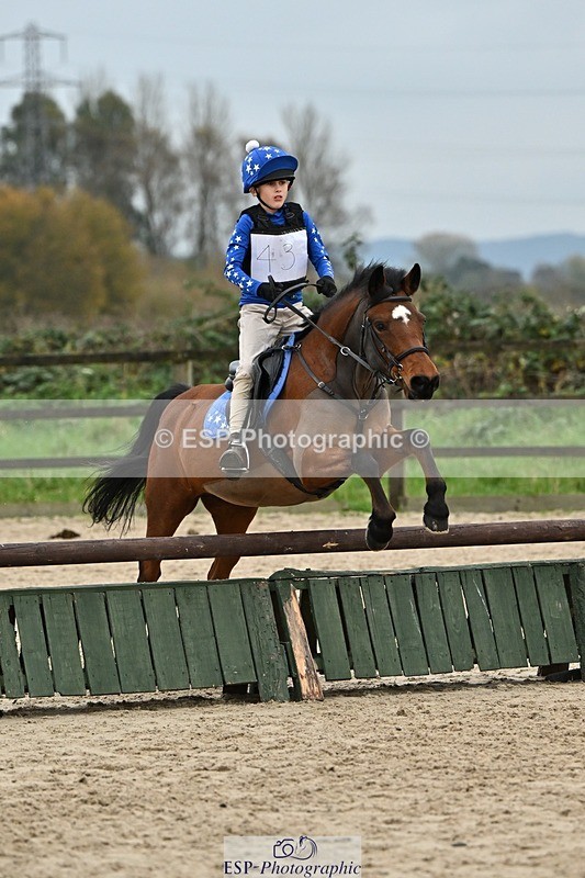 241110-150903-01216 - 70-75cm Arena Eventing