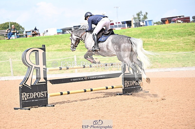 240828A-143734-00958 - Cls 4 Snr Newcomers and 1.10m Open