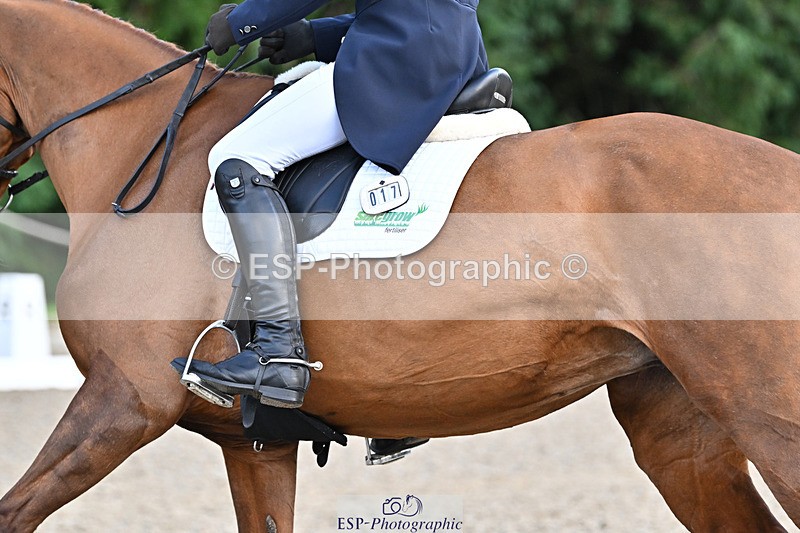 241023-163132-00961 - 017-Louis.Pern-CLASSICTOP.MISS.VIVIENNE