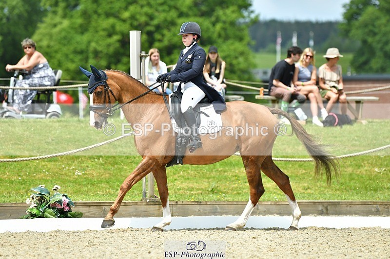 230525-115433-04121 - 204-INDIAN_GIRL_G-Jasmine_Underwood-WEDTrotUp+DR