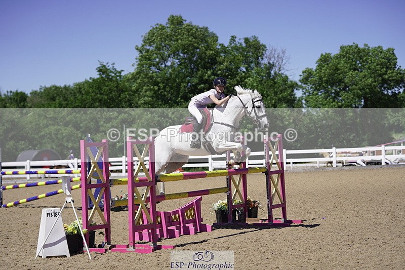 230624A-150410-02124 - Cls 26 Pony Foxhunter & 1.10m Open