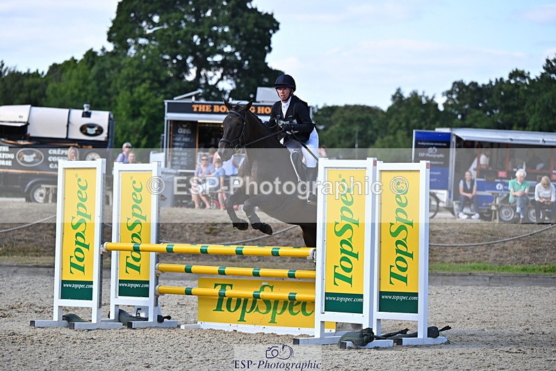250802A-170730-08264 - H-352-Emma.Hurworth-STEREN.OF.AVALON