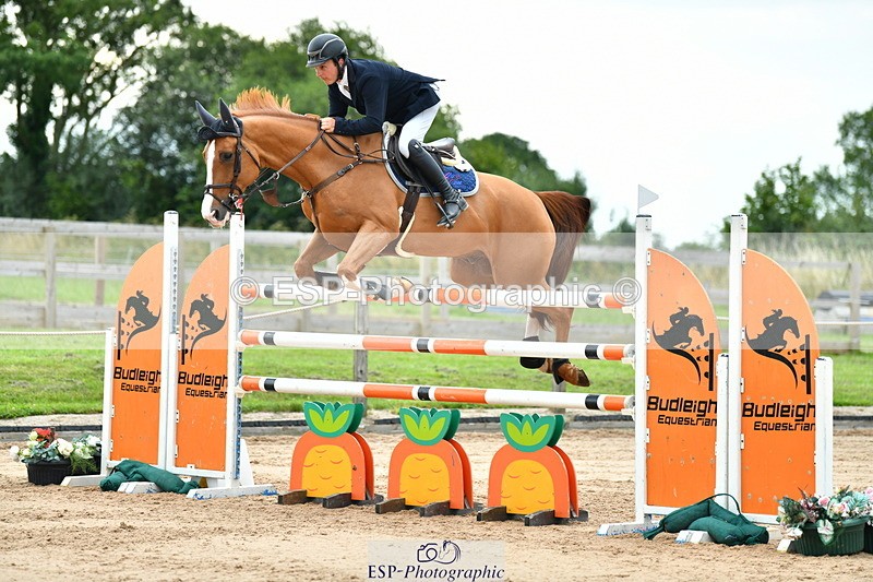 230720A-152336-03843 - Cls 9, 2 Star Big 1.40m Start to break