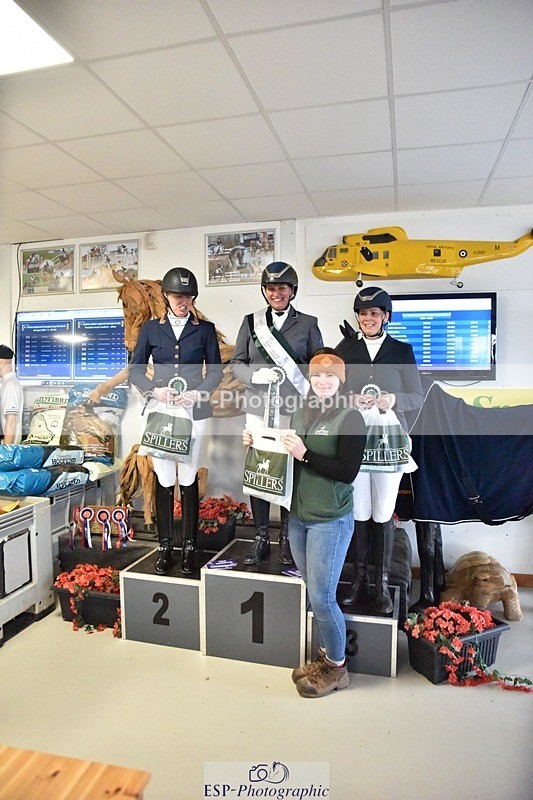 250214-130854-00365 - Freestyle Medium Silver Presentation