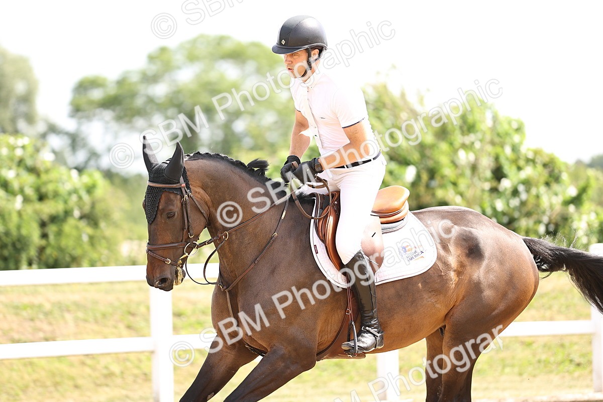 SBM_000434 - Class 15 - Redpost Equestian Senior Foxhunter - 1.20m