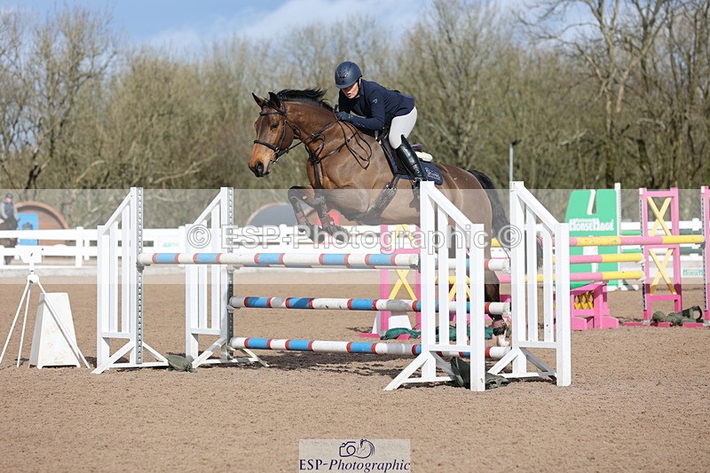 240223A-120310-01050 - Cls 4 Snr 1.05m Open